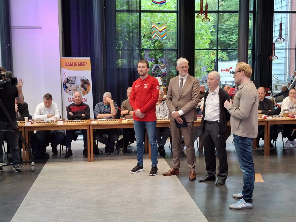 05979290-850f-4127-8e16-6d1a2caf75b5