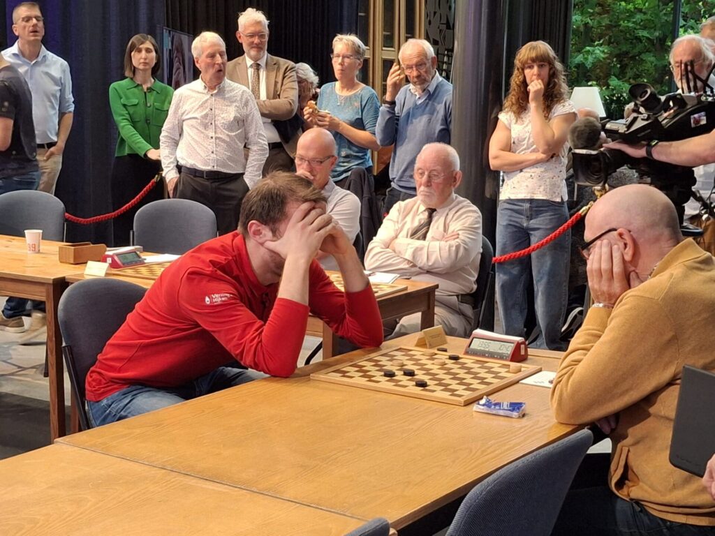 08724505-4a0b-41d9-a9f5-a9b50254bd8a