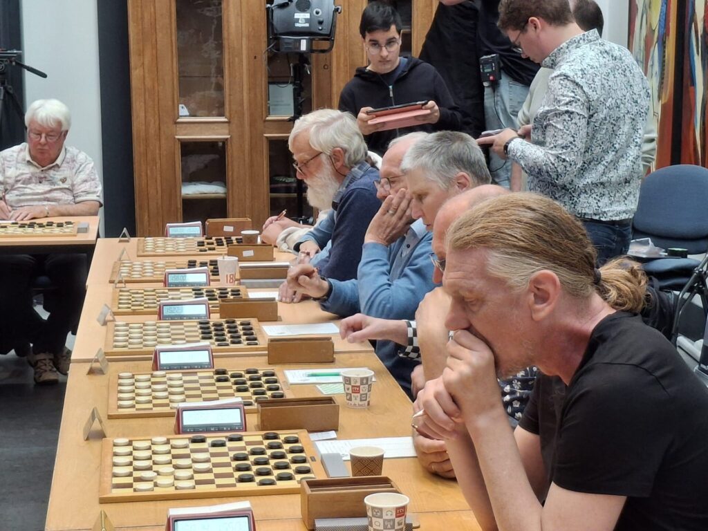 6b470ce2-f24f-45c7-a1cd-5f436c3c5afd